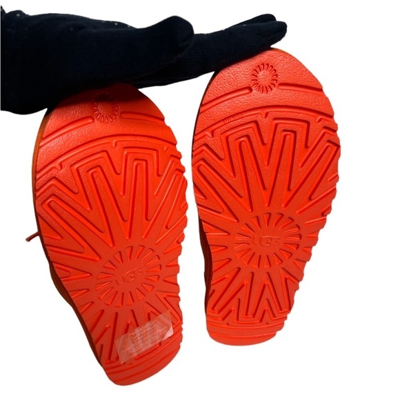 UGG Neumel Women’s Chukka Casual Suede Boots Orange Soda - Picture 9 of 9